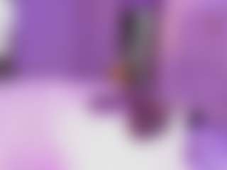KonnyNaugthy MILF webcam performer live streaming