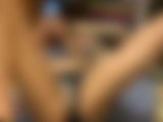 Alanahsinns's Live Sex Cam Show