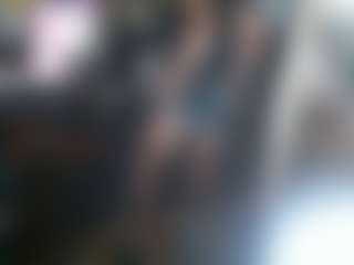 Live cam show with Alanahsinns - Brown Eyes on livesuperchat.net