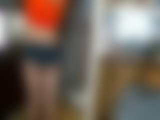 Live cam show with Alanahsinns - Smoking on Camsoda