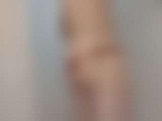 Live cam show with Alanahsinns - Big Tits on studioflirtlive.com
