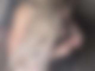 Live cam show with Alanahsinns - Fetish on Mixed Magazine Live
