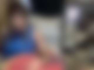 Live cam show with Alanahsinns - Lean on Hubzter Live