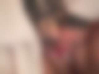 kelsiiiray's Live Sex Cam Show