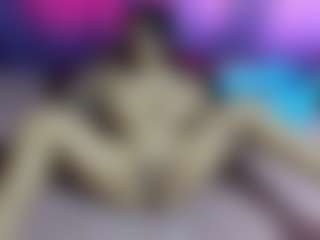 Live cam show with kenia-oz - Thong on EXY