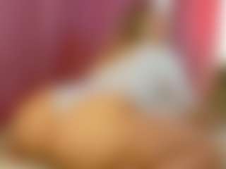 Live cam show with Lexi - Shaved Pussy on fapnchat