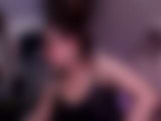 Live cam show with CamrynsCookie - Cumslut on Camsoda