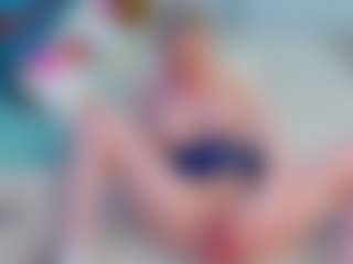 Live cam show with EmillyHart - Young Adult on intimatelivegirls.com