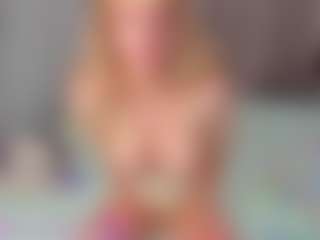 Live cam show with EmillyHart - Longhair on studioflirtlive.com