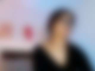Live cam show with LILITH SAVETT - Facial Piercings on CamwithHer