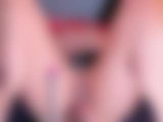 Live cam show with Anna-parkker - Middle Aged on Camsoda