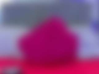 Live cam show with Madison - Shaved Pussy Mature on SmokeAndPoke