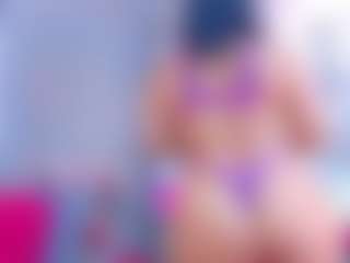 Live cam show with Madi - Public on Milfs Live