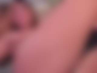 Live cam show with Steffany Beck - Garter on TeamSkeetLive