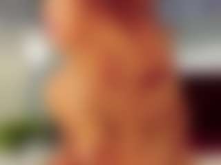 Live cam show with Steffany Beck - Shaved Pussy on madthumbs