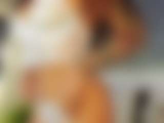 Live cam show with Steffany Beck - Garter on CamClone