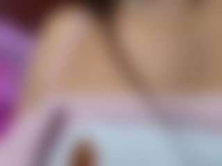 Live cam show with Tifanny Sexy Doll - Average on Stripli.com