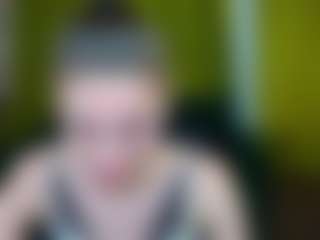 EmmiGreen's Live Sex Cam Show