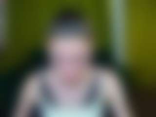 EmmiGreen's Live Sex Cam Show
