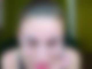 EmmiGreen's Live Sex Cam Show