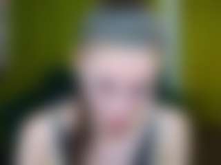 EmmiGreen's Live Sex Cam Show