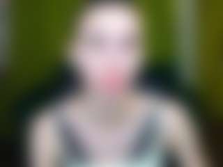 EmmiGreen's Live Sex Cam Show