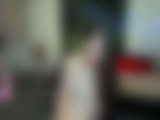 EmmiGreen's Live Sex Cam Show