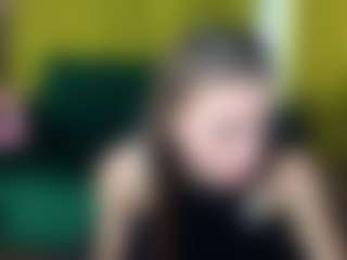 EmmiGreen's Live Sex Cam Show