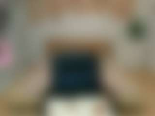EmmiGreen's Live Sex Cam Show