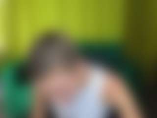 EmmiGreen's Live Sex Cam Show