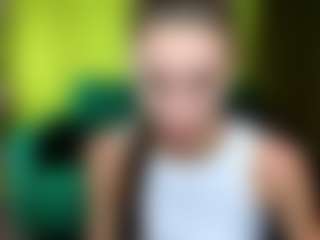 EmmiGreen's Live Sex Cam Show