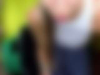 EmmiGreen's Live Sex Cam Show