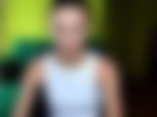 EmmiGreen's Live Sex Cam Show