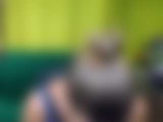 EmmiGreen's Live Sex Cam Show