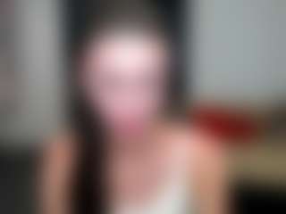 Live cam show with EmmiGreen - Spank on Cam Slut