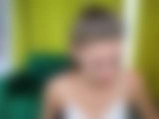 EmmiGreen's Live Sex Cam Show