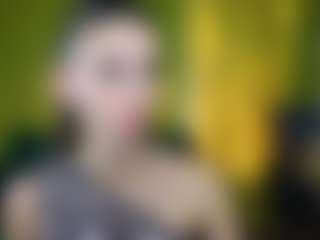 EmmiGreen's Live Sex Cam Show