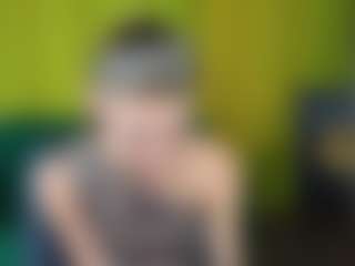 EmmiGreen's Live Sex Cam Show