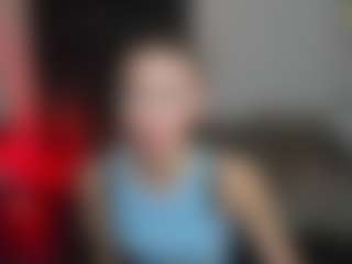 Live cam show with EmmiGreen - Small Tits on SpankPalCams