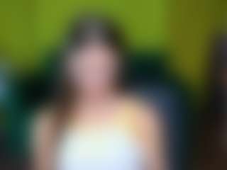 EmmiGreen's Live Sex Cam Show