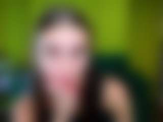 Live cam show with EmmiGreen - Brown Eyes on slutload