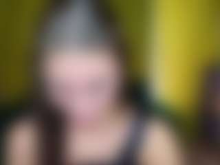 EmmiGreen's Live Sex Cam Show