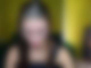 EmmiGreen's Live Sex Cam Show