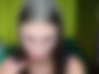 EmmiGreen's Live Sex Cam Show