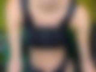 EmmiGreen's Live Sex Cam Show