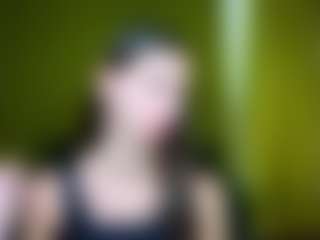 Live cam show with EmmiGreen - HD on Dare Cams