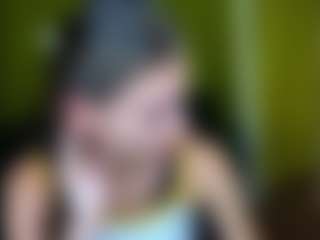 Live cam show with EmmiGreen - No Drinking on CSO-WL