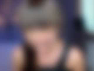 EmmiGreen's Live Sex Cam Show