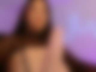 LaynaJucyBoobs's Live Sex Cam Show