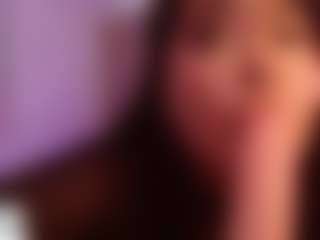 LaynaJucyBoobs's Live Sex Cam Show